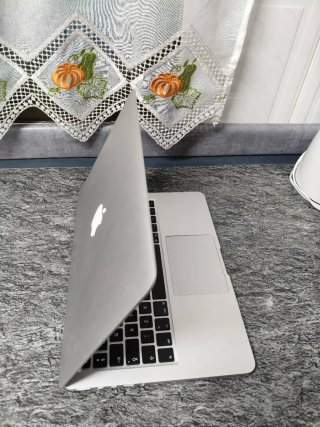 MacBook Air 13 2017 Plata
