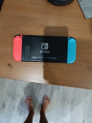 Nintendo Switch Azul/Rojo + Accesorios