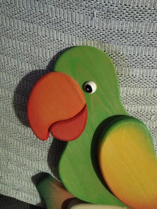 Appendiabiti per bambini in legno a forma di pappagallo