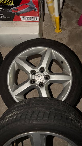 Llantas Opel 17” 5x110 Originales + Neumáticos