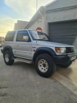 Mitsubishi Montero 1991
