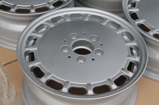 Set Llantas 15" Original Mercedes Clase E W124 124