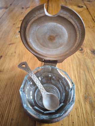 Zuccheriera/Formaggiera d'epoca in legno e vetro