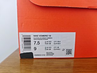 NIKE VOMERO 18 CON 2 USOS