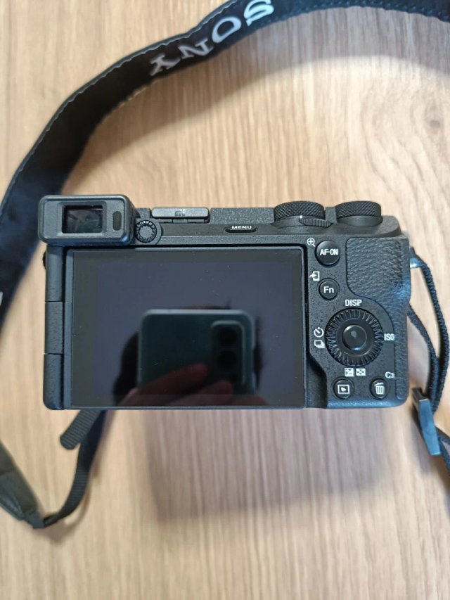 Sony a6700