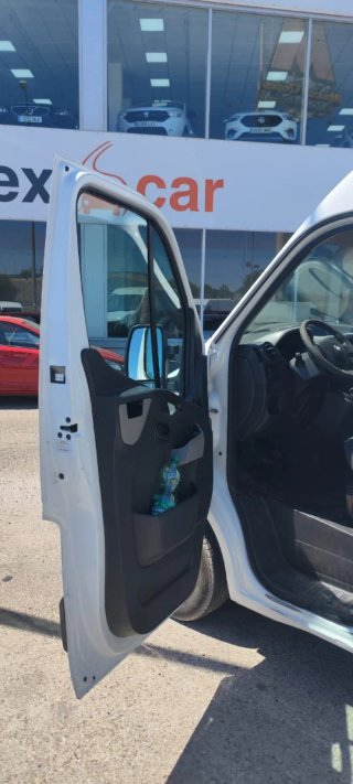 Furgoneta Renault Máster.
