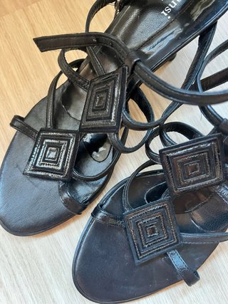 Sandalias tacón piel Dansi negras