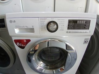 Lavasecadora LG 8/4kg Direct Drive
