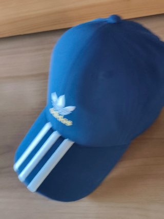 Berretto Adidas Blu Nuovo