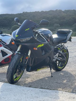 Yamaha R6
