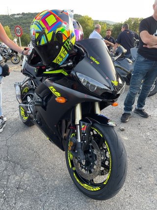 Yamaha R6