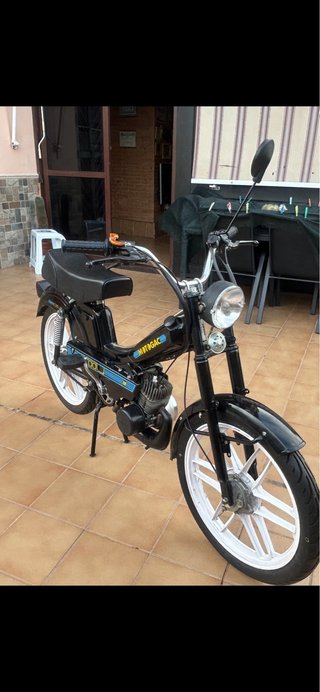 MBK Cady E-14 Vehículo Histórico