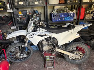 Kawasaki KX 85 Motocross Verde