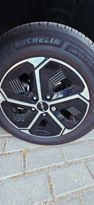 KIA Niro 2023