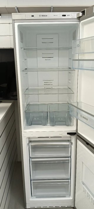 NEVERA COMBI BOSCH NO FROST ENERGÍA A+