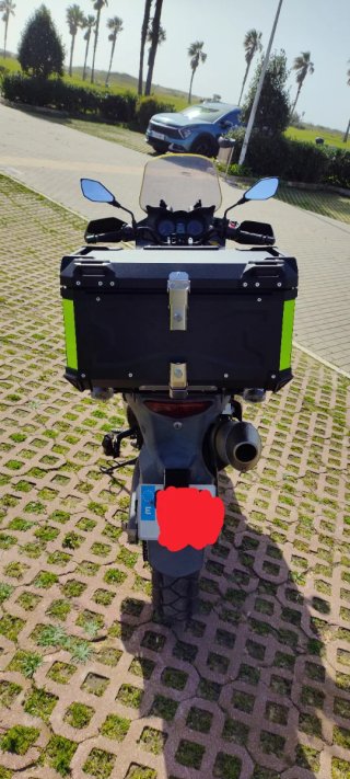 Suzuki Vstrom 650 DL K7 ABS Negra.