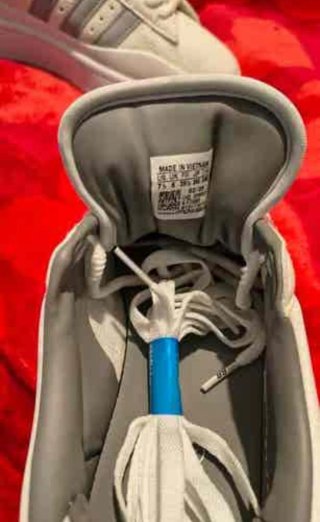 Tenis Gris y Blanco