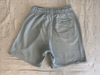 Pantalón corto chándal Bershka azul