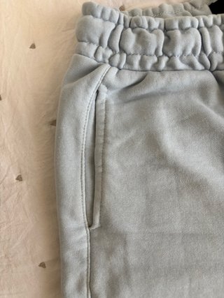 Pantalón corto chándal Bershka azul