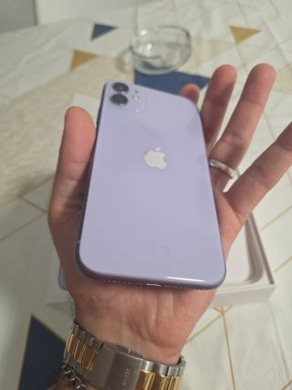 iPhone 11 64GB Morado
