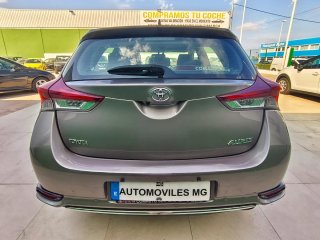 Toyota Auris 2016