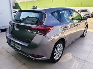 Toyota Auris 2016