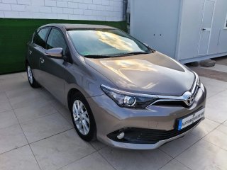 Toyota Auris 2016