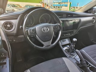 Toyota Auris 2016