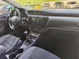 Toyota Auris 2016