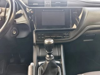 Toyota Auris 2016