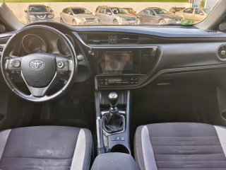 Toyota Auris 2016