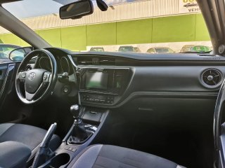 Toyota Auris 2016