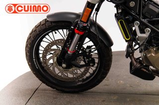 HUSQVARNA SVARTPILEN 125