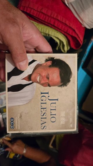 Julio Iglesias - The Ultimate Collection 3CD