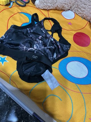 Sujetador deportivo estampado mármol