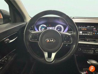 Kia Niro 1.6 GDi HEV 104kW (141CV) Concept