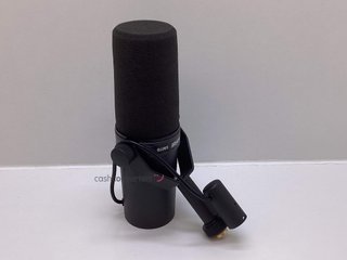 microfono vocalista shure sm7b