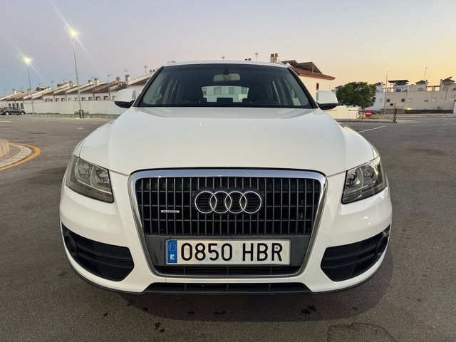 Audi Q5 quattro 2011