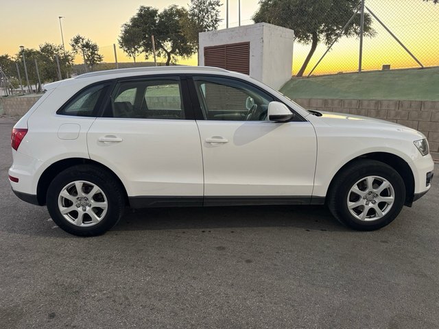 Audi Q5 quattro 2011