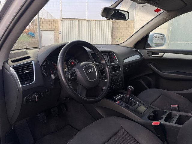 Audi Q5 quattro 2011