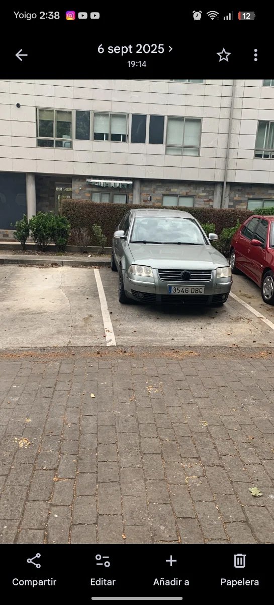 Volkswagen Passat 2004. - foto 1
