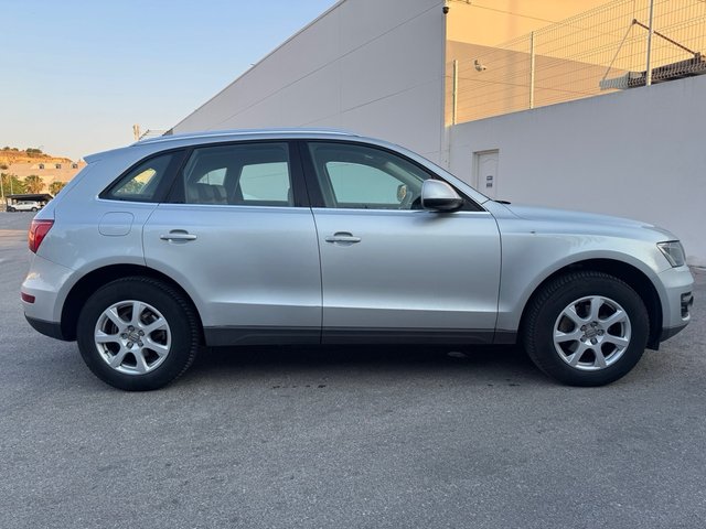 Audi Q5 quattro 2010