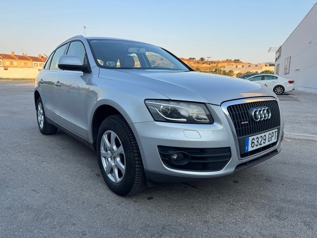 Audi Q5 quattro 2010