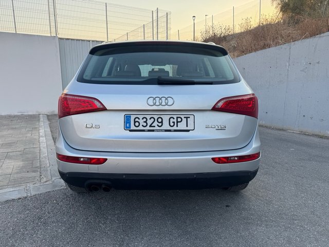 Audi Q5 quattro 2010
