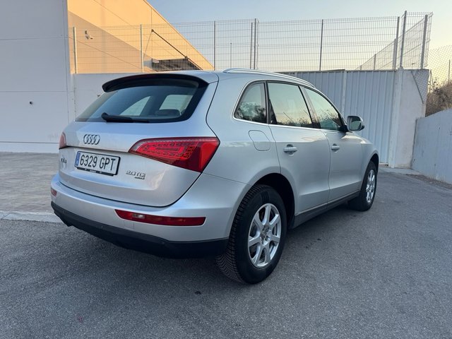 Audi Q5 quattro 2010