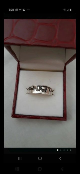 Anillo de plata con diseño geométrico