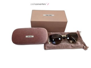 gafa de sol señora miu miu smu52p