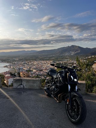 Yamaha MT-07 Pure 2024 Negra