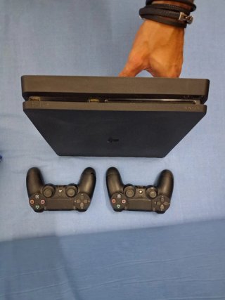 PS4 Juegos: GTA V, Ghost of Tsushima, FIFA 19, CoD