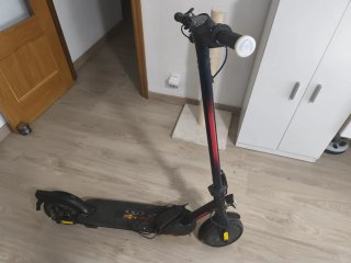 Patinete Eléctrico Red Bull Racing